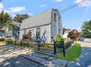 9 Cherry St, Newport, RI 02840