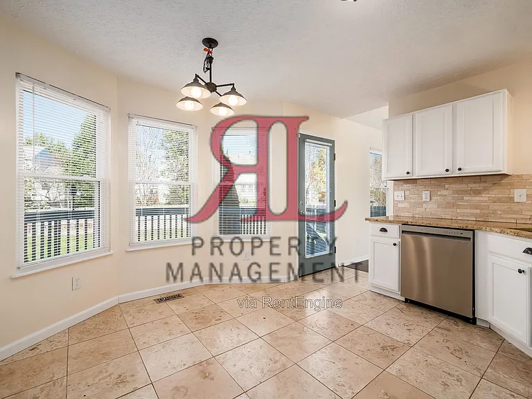 5333 Timber Grove Dr — Photo 9