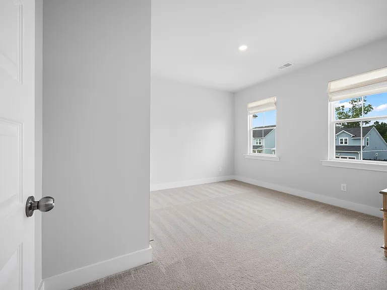 131 Archdale St — Photo 23
