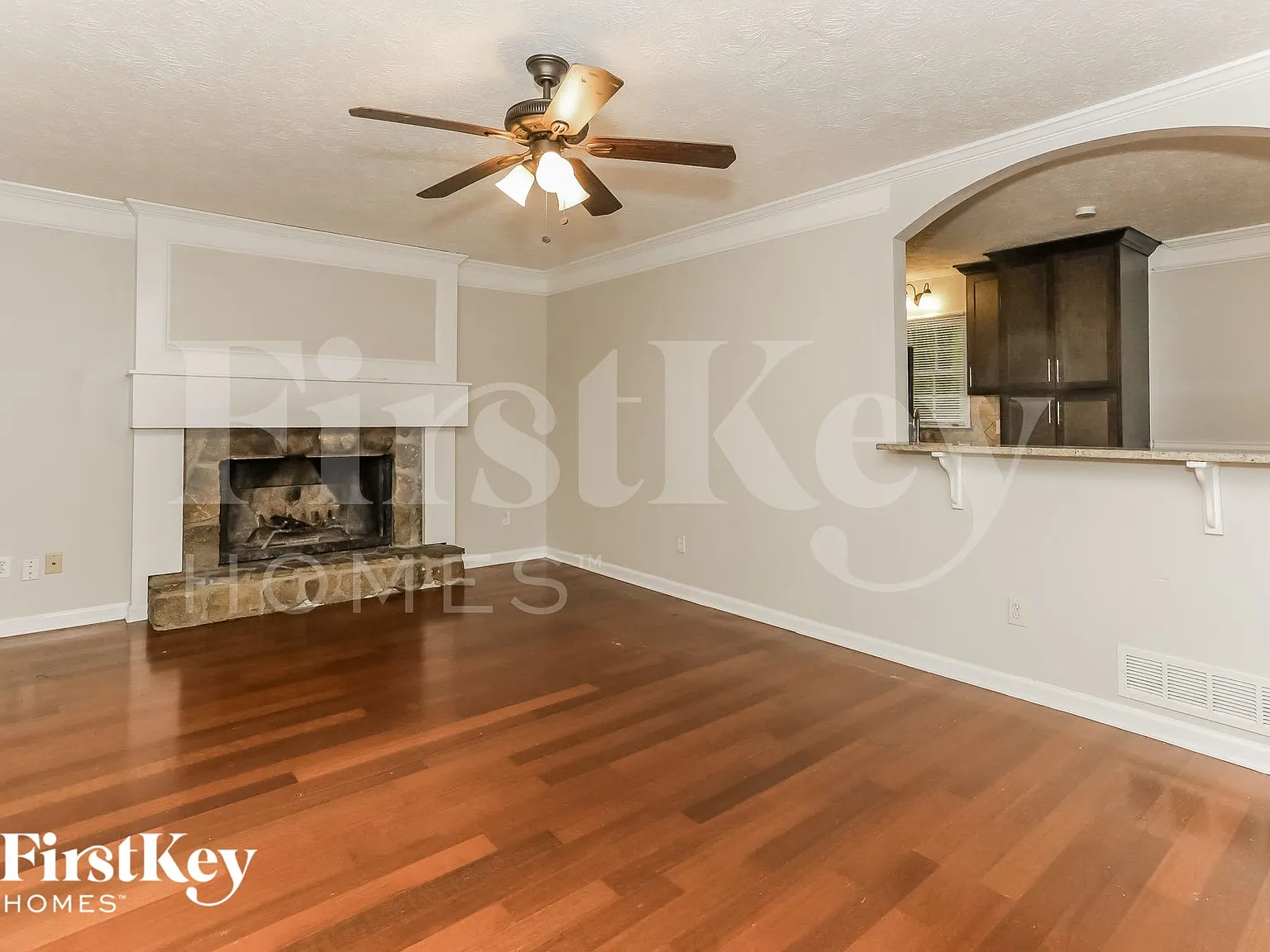 4 bed, 2.0 bath, 1659 sqft, $1,685 — Photo 2