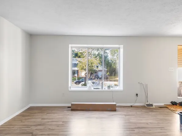 3842 Beech Down Dr, Chantilly, VA 20151