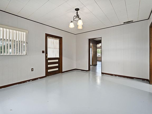 3rd image of 4072 NW 18th Street