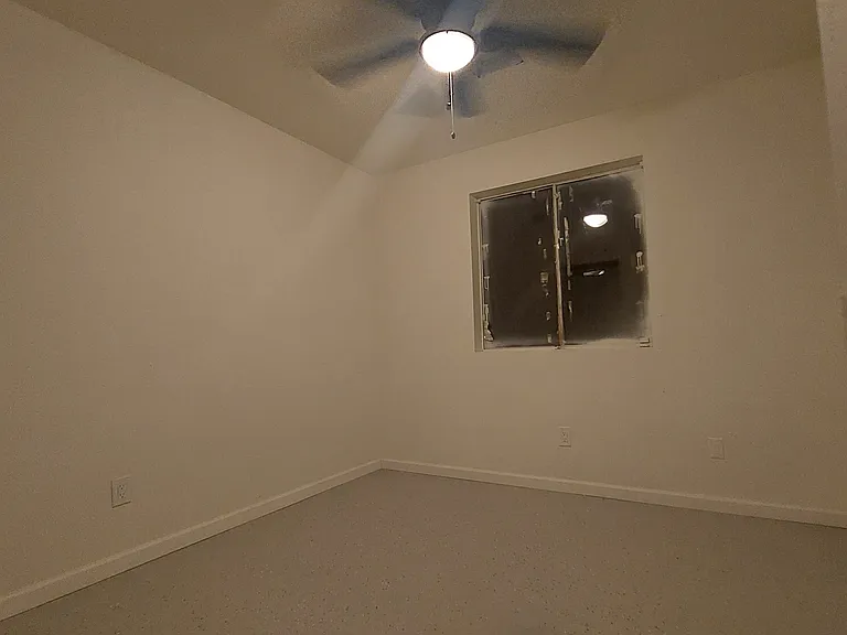 2302 W Turney Ave #C — Photo 5