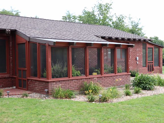3rd image of 10204 W Country Club Dr