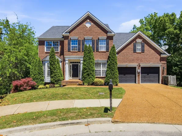 1033 Stone Ridge Dr, Nashville, TN 37211