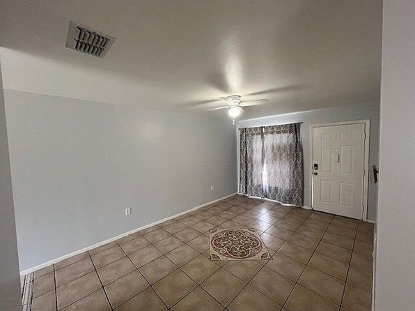 38 Lake Villa Way