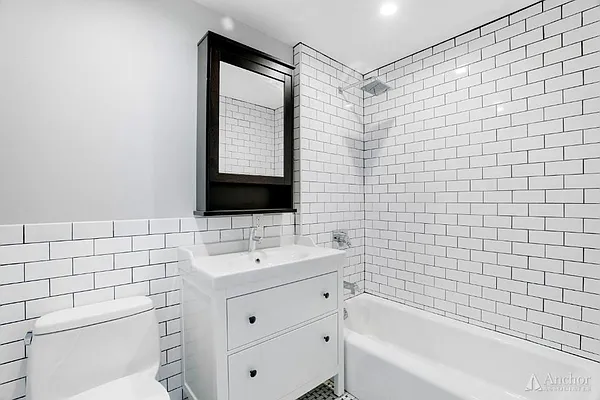 Rented by Anchor Associates | media 14