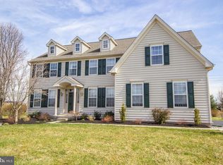 2012 Willowwood Dr, Royersford, PA 19468