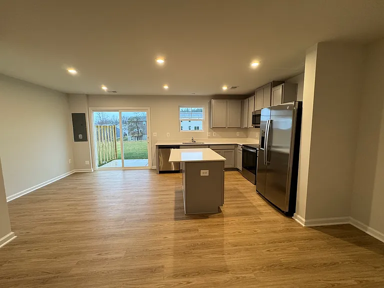 18 Sophie Kathryn Dr — Photo 1