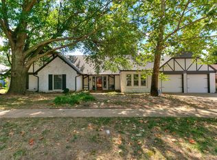4320 Hunters Hill Rd, Norman, OK 73072