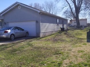 820 Hoffman Ave, Worthington, KY
