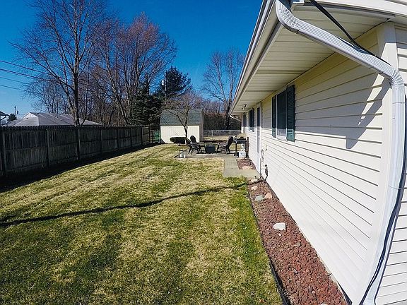 4th image of 11 Kennedy Ln