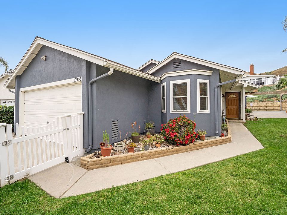 1st image of 10958 Gayola Ln