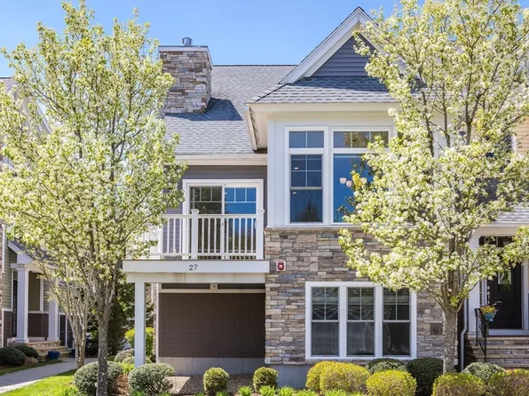 27 Boatwrights Loop, Plymouth, MA 02360