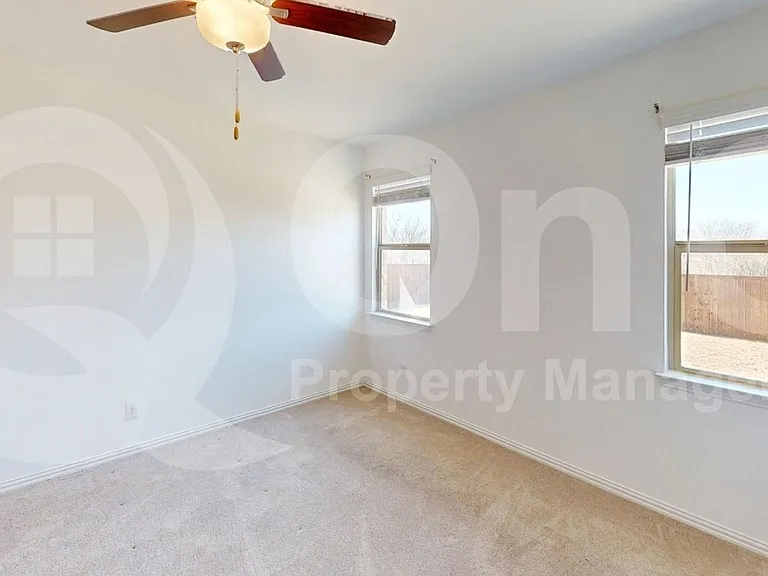 1108 Chip St — Photo 9