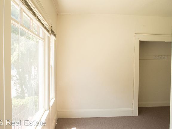 4th image of 2119 Hearst Ave APT 01