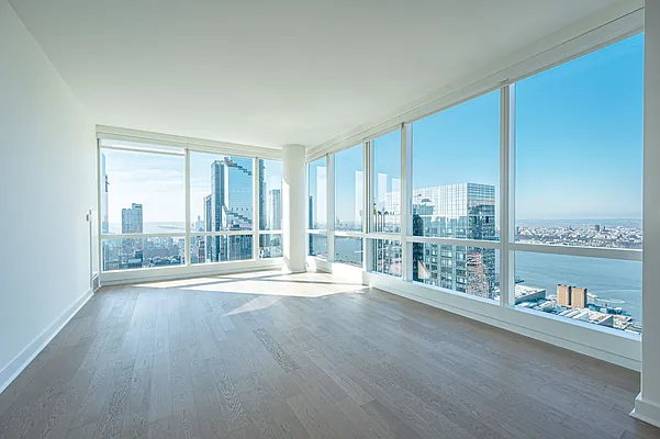 Rented by Square Realty Global Inc | media 11