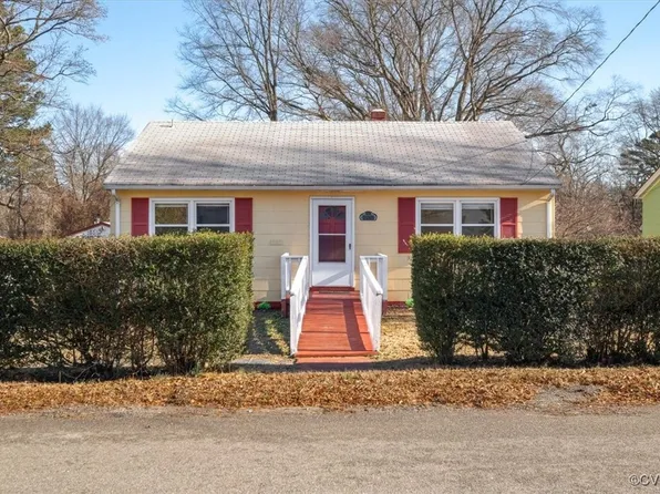 1207 Roanoke Ave, Hopewell, VA 23860