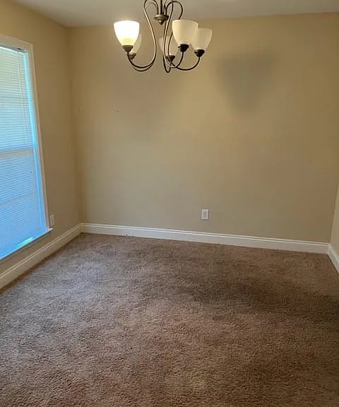 2197 Spring Grv W — Photo 5
