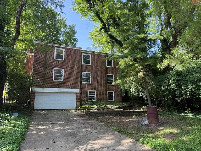 315 Hyde Park Dr — Photo 6