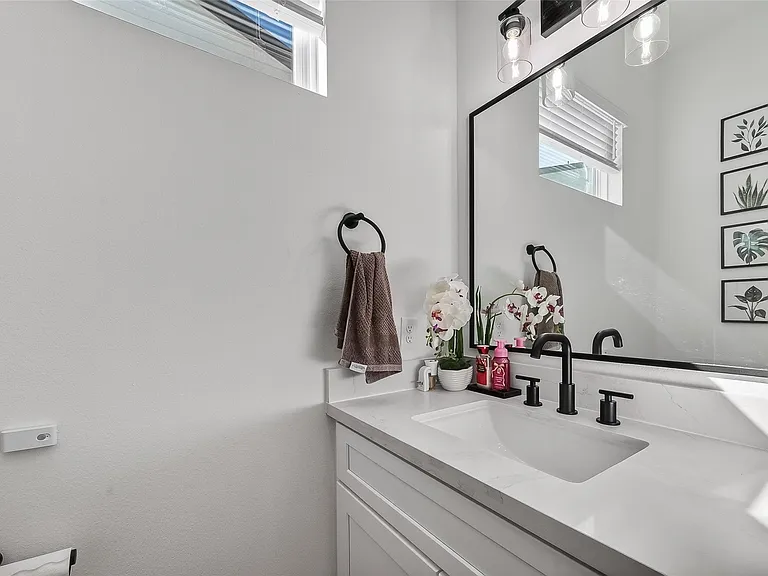 4804 Elysian St #C — Photo 24