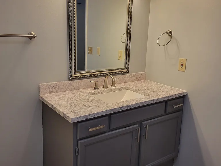111 Devon Rd — Photo 30