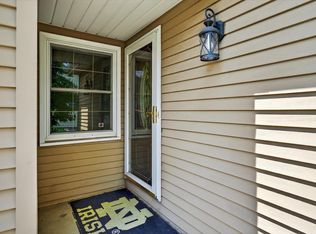 1018 Wheatstone Dr, Mishawaka, IN 46544