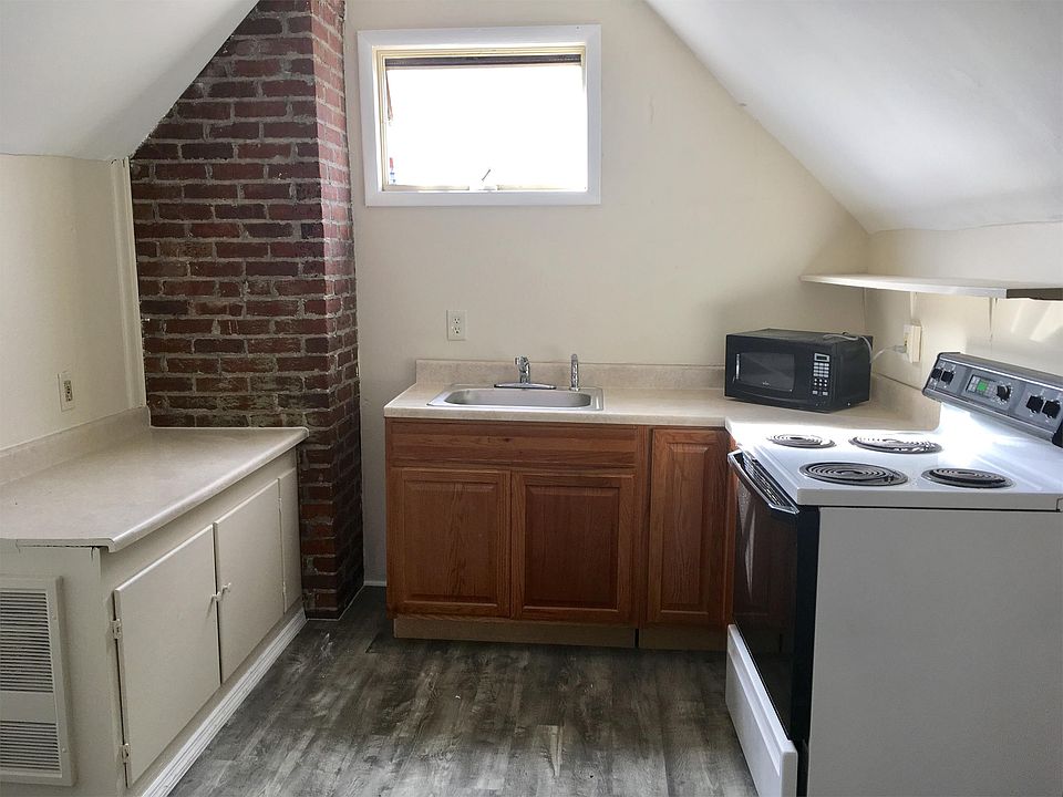 1st image of 111 S Lake Ave APT 6