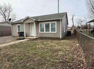 1129 S 4th St, Union City, TN 38261