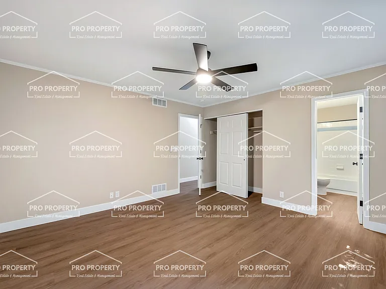 5836 Colby St — Photo 12