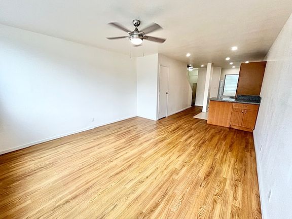 3rd image of 46-232 Kahuhipa St APT C206