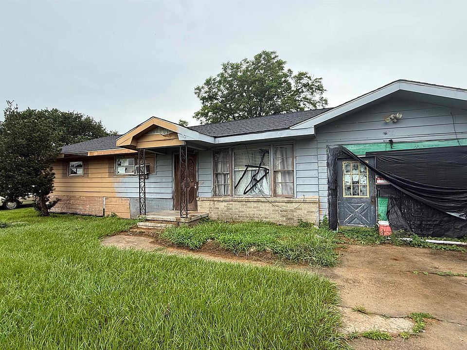 1st image of 731 Jett St