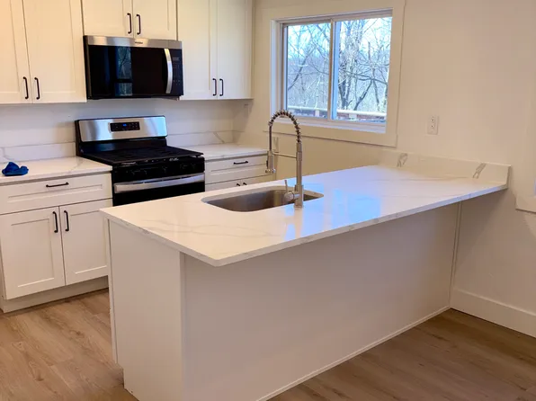 1145 Shadycrest Dr, Pittsburgh, PA 15216