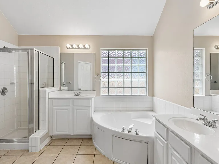 7206 W Magic Mountain Ln — Photo 18