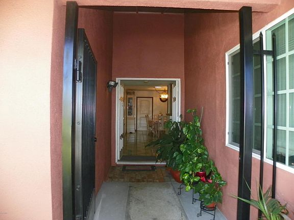 1720 Coronado #3 002