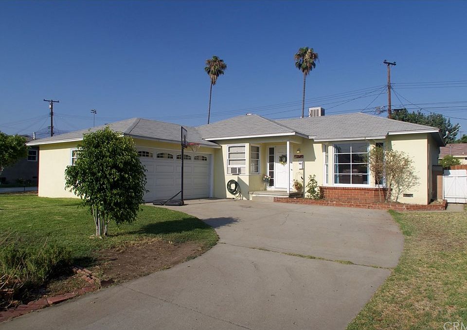 1st image of 1932 Claremont Pl
