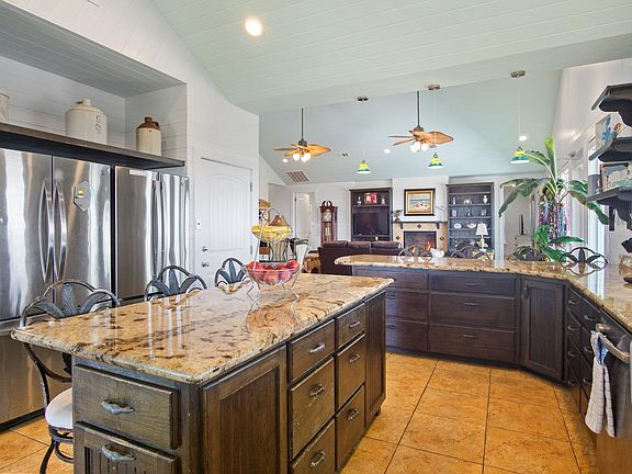 5th image of 3626 Biscayne Beach Rd