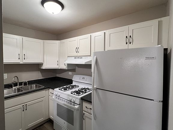 4th image of 506 Lincoln Ave APT 103