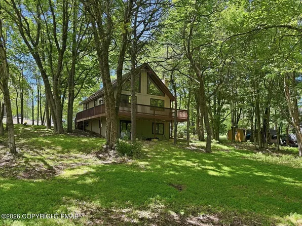 2166 Wild Laurel Dr, Long Pond, PA 18334