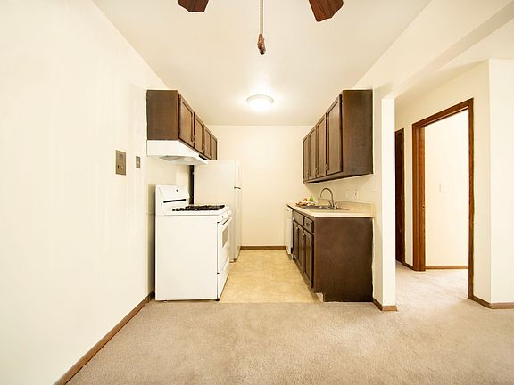 3rd image of 8221 Riverview Ln N #365