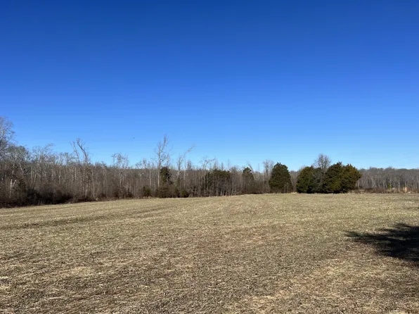 1205 Howell Rd, Hillsboro, TN 37342
