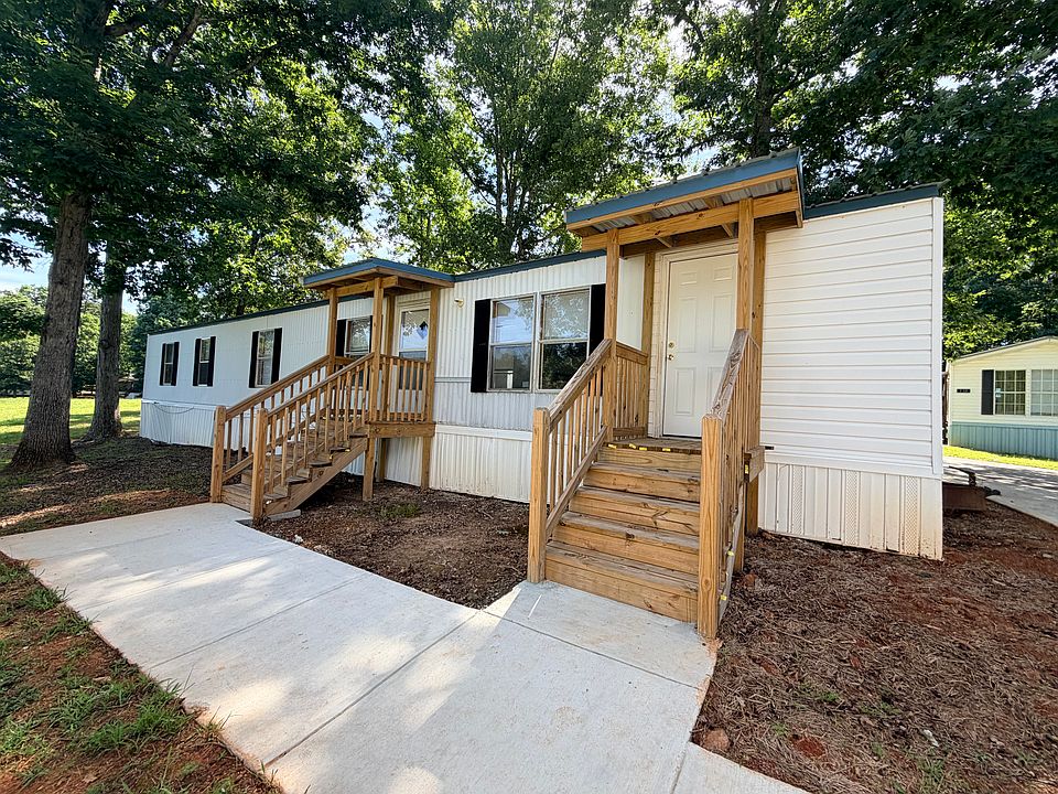 1st image of 301 Valley Village Ct