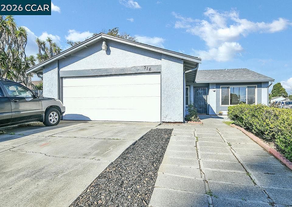 1st image of 316 Meadows Dr