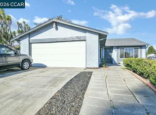 316 Meadows Dr, Vallejo, CA 94589