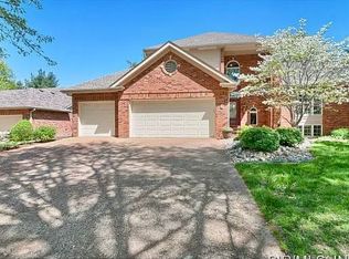 2 Pine Hollow Ct, Edwardsville, IL