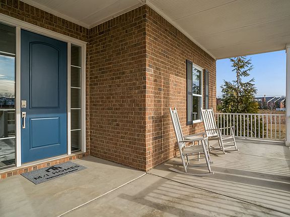 Corners at Cherry Hill Front Porch