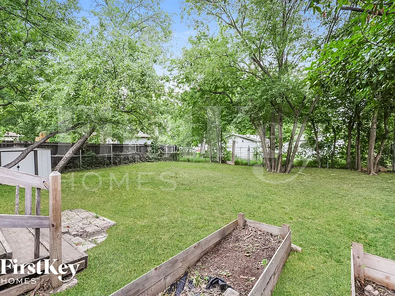 1504 Valley View St — Photo 17