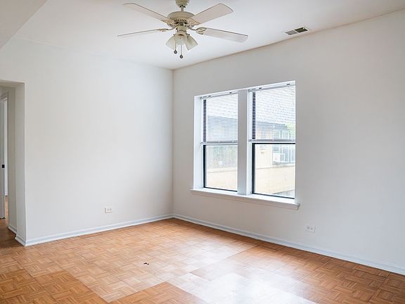 5th image of 3170 W Eastwood Ave #3158-3