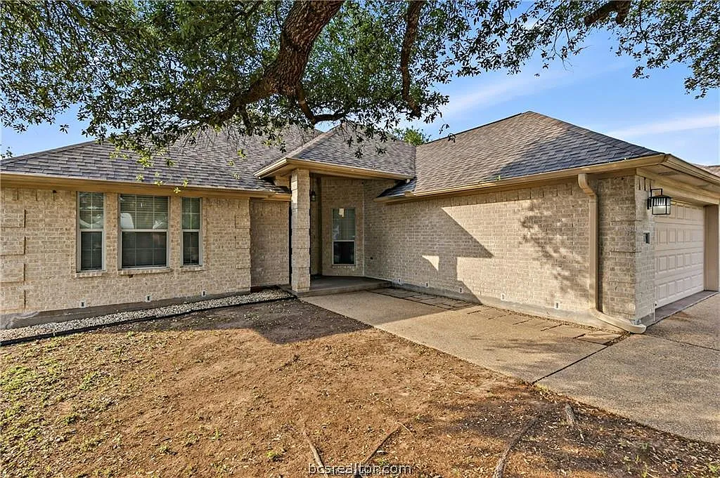 Building Photo - 5310 Draycott Ct