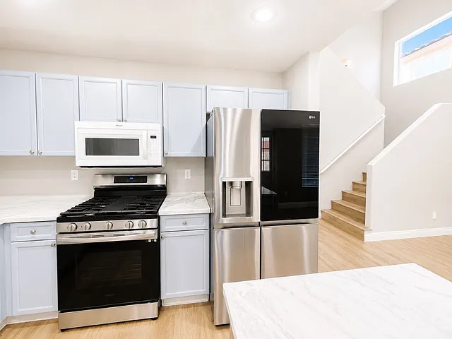 573 Aspen Leaf St — Photo 9